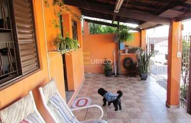 Imagem: A casa à venda possui 5 Dormitórios, 5 Banheiros, 1 Vaga na