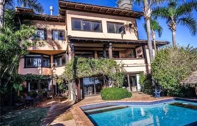 Imagem 2: Casa em Santa Tereza. Piscina, Churrasqueira, VarandaeGuarda roupa