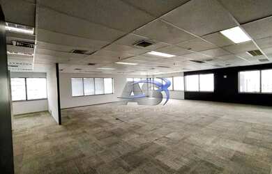 Imagem 1: Conjunto, 185 m² - venda por R$ 3.200.000,00 ou aluguel por R$ 25.310,00/mês...