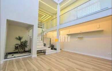 Imagem: A casa possui 2 Dormitórios, 4 Banheiros, 2 Vagas na garagem