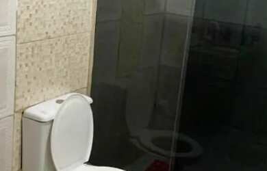 Imagem: A casa possui 3 Dormitórios, 1 Banheiro, 1 Vaga na garagem