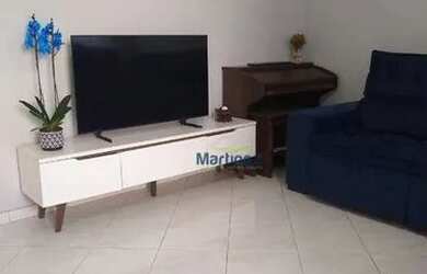 Imagem: A casa possui 2 Dormitórios, 2 Banheiros, 3 Vagas na garagem