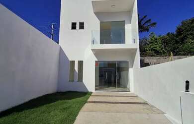 Imagem: A casa em condomínio possui 2 Dormitórios, 1 Banheiro, 2 Vagas