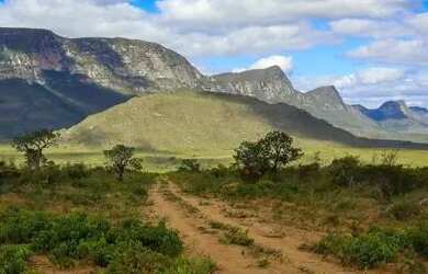 Imagem: A fazenda possui 840000m² de Área e está localizado em Mucugê