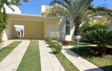 Imagem: A casa em condomínio possui 3 Dormitórios, 3 Banheiros, 2