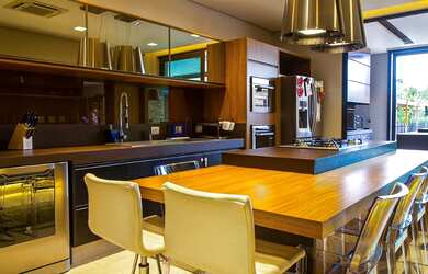 Imagem 11: ImÃ³vel de luxo. Piscina, Ar-condicionado, Guarda roupaeLareira