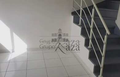 Imagem: A casa em condomínio possui 2 Dormitórios, 1 Banheiro, 2 Vagas