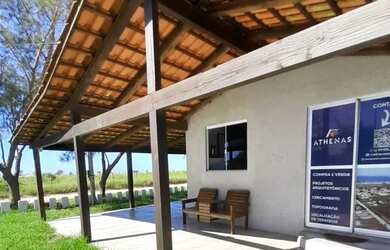 Imagem: O terreno à venda possui e está localizado em Balneário