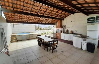 Imagem: O apartamento na cobertura possui 4 Dormitórios, 5 Banheiros