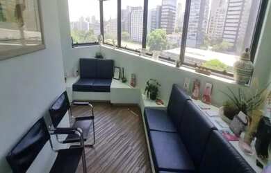 Imagem 4: Imóvel para aluguel e venda possui 45 metros quadrados com 1 quarto em...