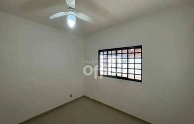 Imagem 14: Casa com 3 dormitórios para alugar, 184 m² por R$ 2.100,00/mês - Residencial Gabriela - An