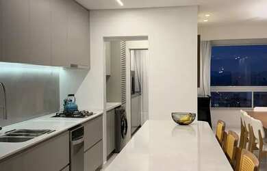 Imagem: O apartamento possui 3 Dormitórios, 2 Banheiros, 2 Vagas na