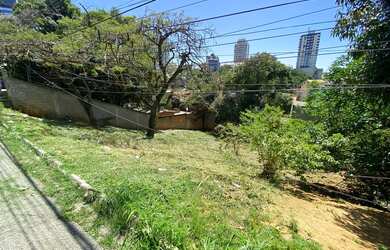 Imagem 5: Terreno Imbetiba - Pq Valentim Miranda -Rua atrás da CEF da Rui Barbosa...