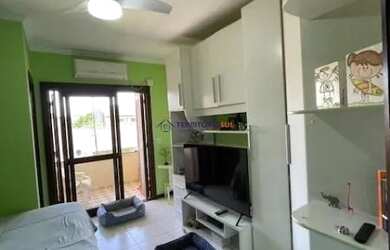 Imagem 13: Casa em Porto Alegre, no bairro Hípica, com 3 dormitório s , e 3 banheiros,...