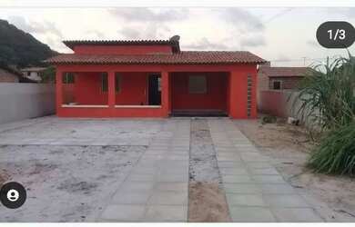 Imagem: A casa possui 1 Dormitório, Acomodam 10 pessoas, 3 Vagas na