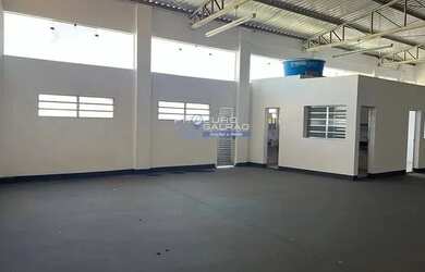 Imagem: O depósito possui 380m² de Área e está localizado em Vila