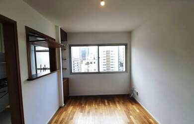 Imagem: O apartamento possui 1 Dormitório, 1 Banheiro, 1 Vaga na garagem