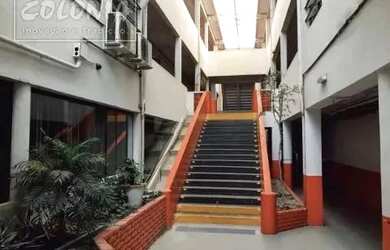 Imagem: O depósito possui 2.200m² de Área e está localizado em