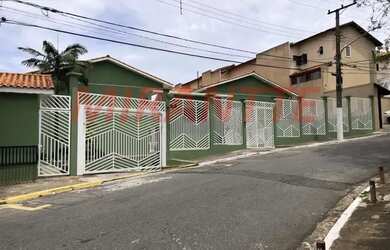 Imagem: A casa em condomínio possui 3 Dormitórios, 4 Banheiros, 4