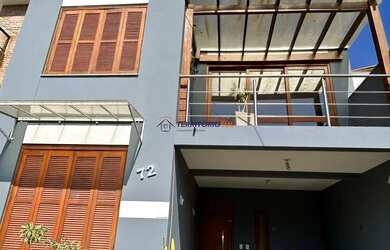 Imagem: A casa em condomínio possui 2 Dormitórios, 3 Banheiros, 2