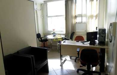 Imagem: O depósito possui 38m² de Área e está localizado em Centro