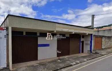 Imagem: A casa possui 2 Dormitórios, 1 Banheiro, 1 Vaga na garagem