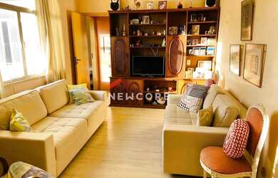 Imagem: O apartamento na cobertura possui 4 Dormitórios, 2 Banheiros