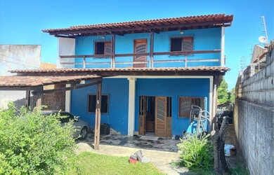 Imagem: A casa possui 4 Dormitórios, 4 Banheiros, 2 Vagas na garagem