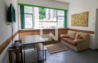 Imagem 2: Apartamento para Aluguel - Copacabana, 2 Quartos, 70 m2