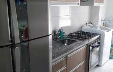 Imagem: O apartamento possui 2 Dormitórios, 1 Banheiro, 1 Vaga na garagem