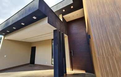 Imagem: A casa em condomínio possui 3 Dormitórios, 3 Banheiros, 2