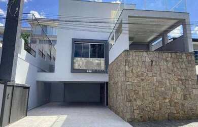 Imagem: A casa em condomínio possui 3 Dormitórios, 4 Banheiros, 4