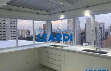 Imagem: O apartamento na cobertura possui 2 Dormitórios, 3 Banheiros