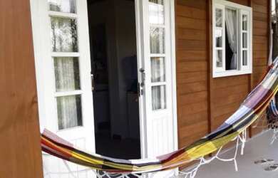 Imagem: A casa possui 2 Dormitórios, 1 Banheiro, 4 Vagas na garagem