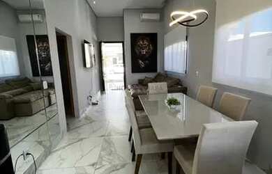 Imagem: A casa em condomínio possui 3 Dormitórios, 4 Banheiros, 3