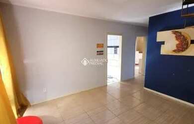 Imagem: O apartamento possui 3 Dormitórios, 1 Banheiro, 1 Vaga na garagem