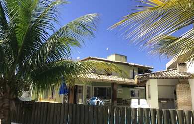 Imagem: A casa possui 5 Dormitórios, 5 Banheiros, 2 Vagas na garagem