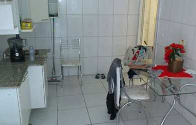 Imagem: A casa possui 5 Dormitórios, 3 Banheiros, 300m² de Área e