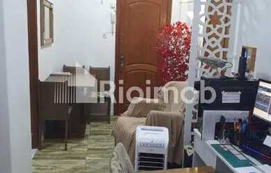 Imagem: A kitnet possui 1 Dormitório, 1 Banheiro, 36m² de Área e