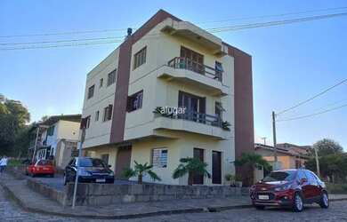 Imagem: O apartamento possui 3 Dormitórios, 1 Banheiro, 1 Vaga na garagem