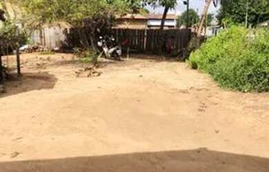 Imagem: A casa possui 2 Dormitórios, 1 Banheiro e está localizado