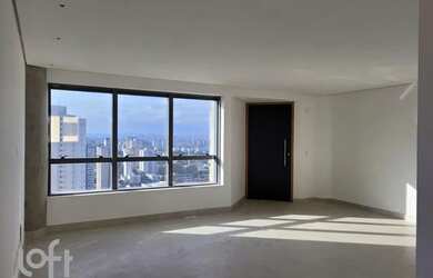 Imagem: O apartamento possui 3 Dormitórios, 2 Banheiros, 3 Vagas na