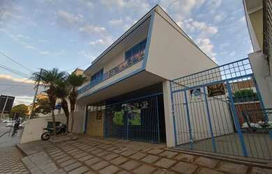 Imagem 1: Alugo ou vendo. Varanda, Área de serviço, 4 Vagas na garageme3 Dormitórios