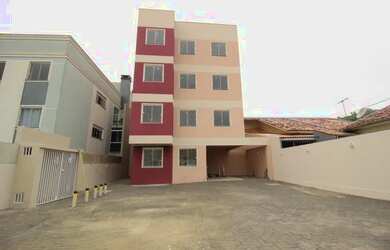 Imagem: O apartamento possui 3 Dormitórios, 1 Banheiro, 1 Vaga na garagem