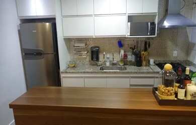 Imagem: O apartamento possui 2 Dormitórios, 1 Banheiro, 1 Vaga na garagem