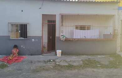 Imagem: A casa possui 2 Dormitórios, 2 Banheiros, 71m² de Área e