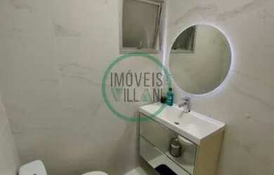 Imagem: O apartamento possui 2 Dormitórios, 1 Banheiro, 1 Vaga na garagem