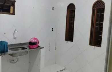 Imagem: A casa possui 2 Dormitórios, 1 Banheiro, 3 Vagas na garagem