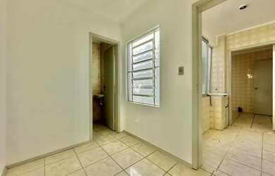 Imagem 10: Apartamento 2 Dormitórios dependência no centro