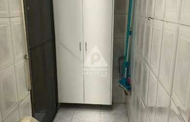 Imagem 10: CASA TRIPLEX COM 3 QUARTOS 2 BANHEIROS 1 LAVABO GAARAGEM E VARANDA NO RECREIO DOS BANDEIRA